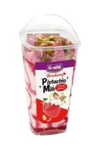 بستنی ویتامینه شیرپسته توت فرنگی کافه بلا